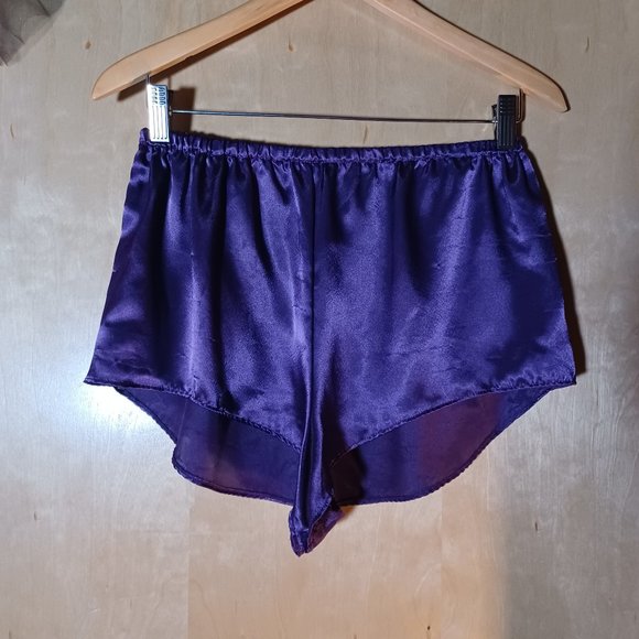 KATHRYN VINTAGE 2PC Purple Camisole and Shorts Set_Size Medium - Picture 6 of 9